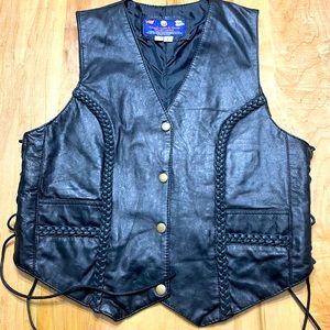 Black Leather Biker Vest Lace Up Sides Snap Front Women’s Size Large